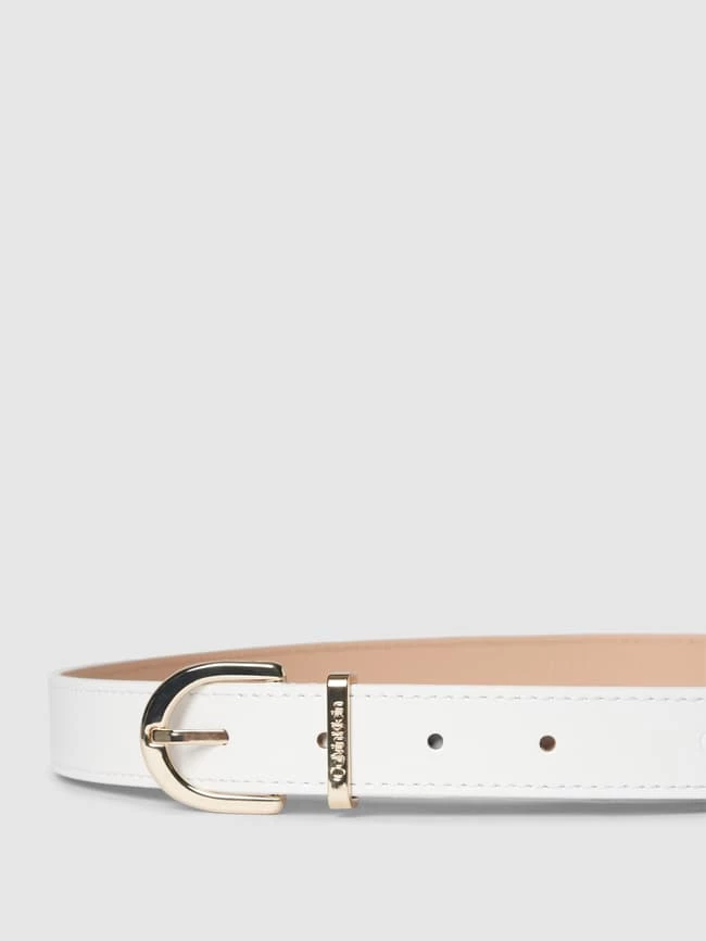 CK Calvin Klein Damen Ledergürtel Mit Dornschließe In Metallic - Weiß – Bild 2