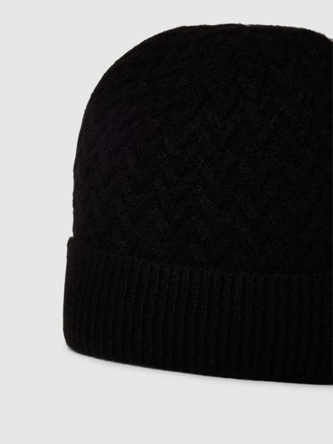 Christian Berg Woman Beanie Mit Strukturmuster - Schwarz 2 Christian Berg Woman Beanie Mit Strukturmuster - Schwarz – Bild 2