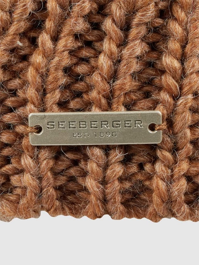 Seeberger Beanie Mit Zopfmuster Modell 'Beanie Mit Zopfstrickmuster' - Mittelbraun 2 Seeberger Beanie Mit Zopfmuster Modell 'Beanie Mit Zopfstrickmuster' - Mittelbraun – Bild 2